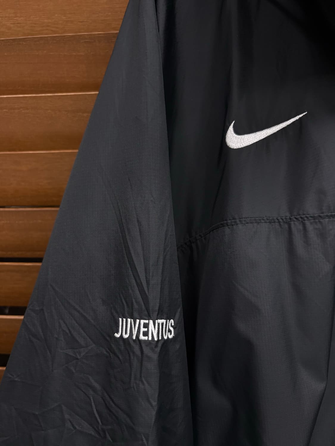 나이키 풋볼 블랙 유벤투스 바람막이 상품이미지6
