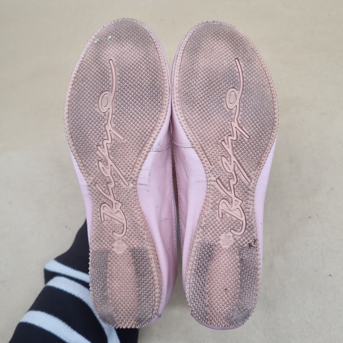 CNE 플라워 여성 플랫슈즈 실사이즈 240 상품이미지3