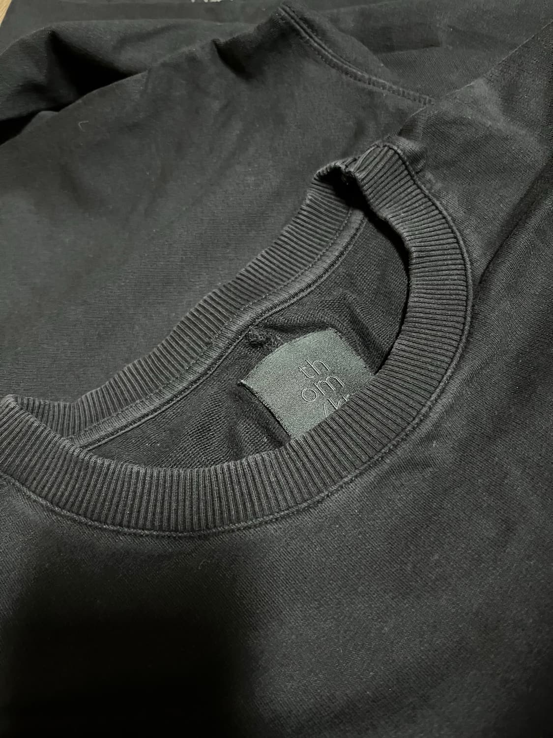 Thom/Krom washed out black crew neck ls 상품이미지7