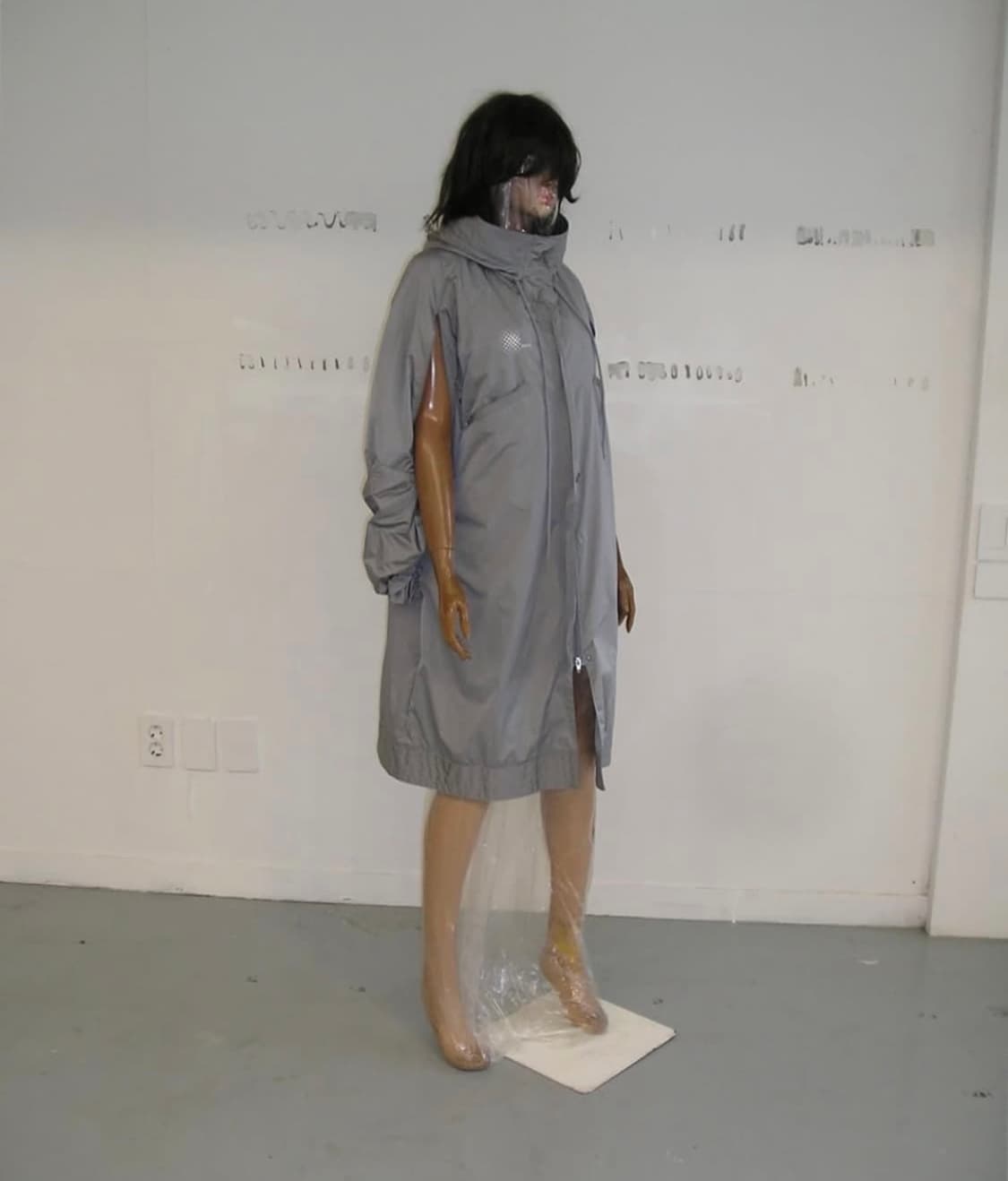 에옹쓰 2024 parachute pancho vest 판초 베스트 상품이미지2