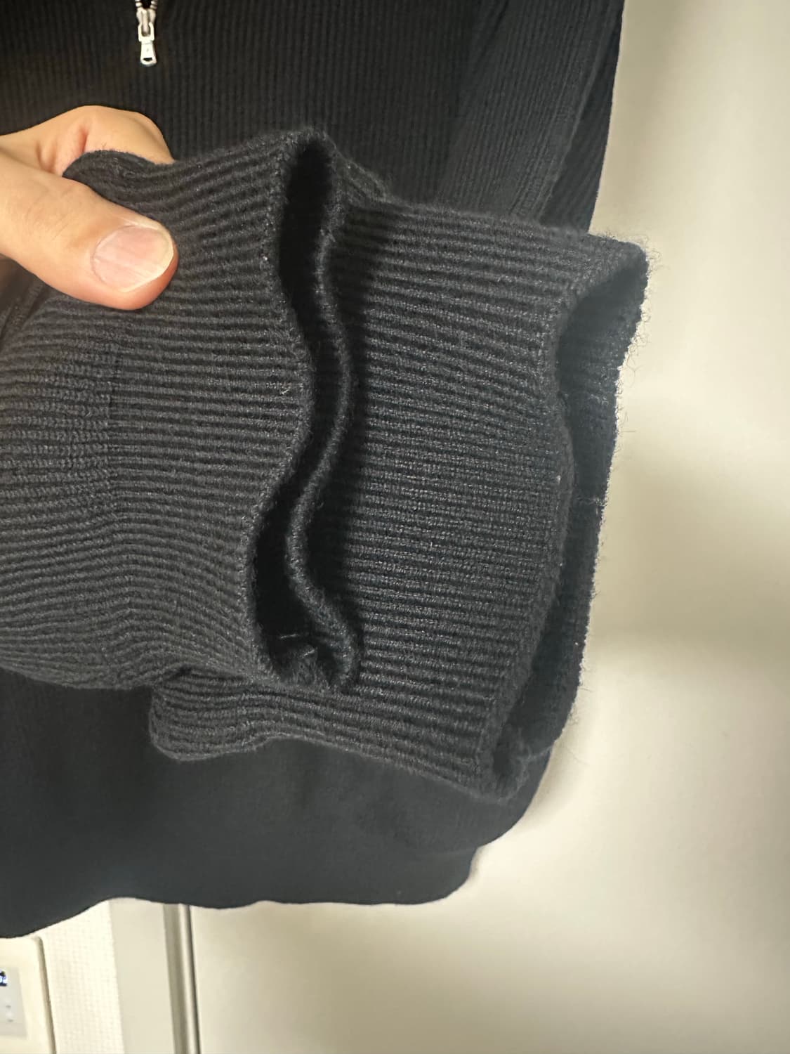 브라운야드 21fw 하프집업 니트 블랙 3사이즈 판매 상품이미지5