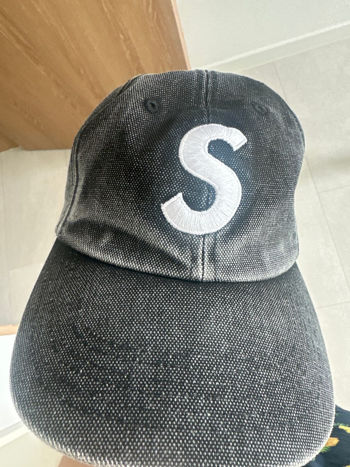 슈프림 s로고 캡 상품이미지1