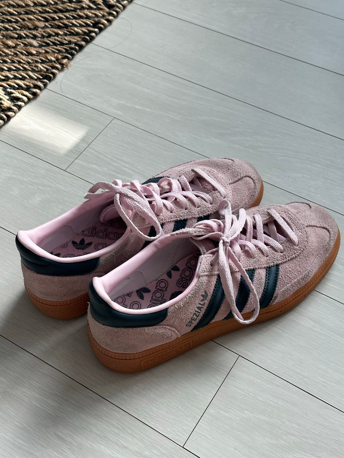 아디다스 스페지알 핑크 스니커즈 235 상품이미지2