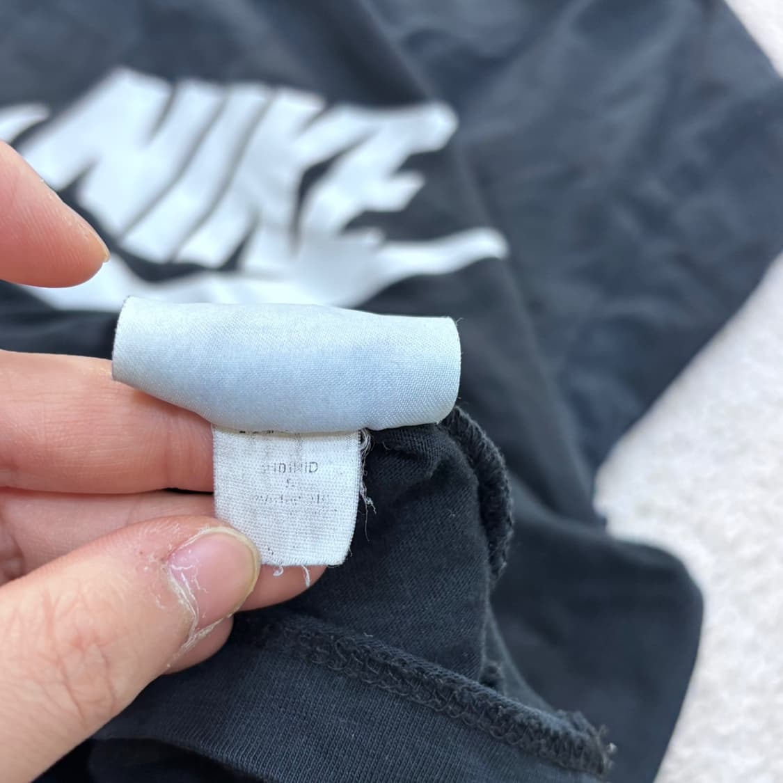 실측확인 나이키 에센셜 반팔 티셔츠 0421E 상품이미지5