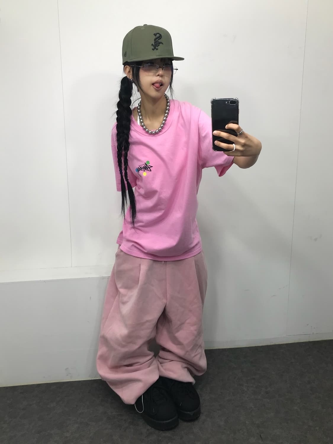 Stussy Dots Pink T-shirt 상품이미지3