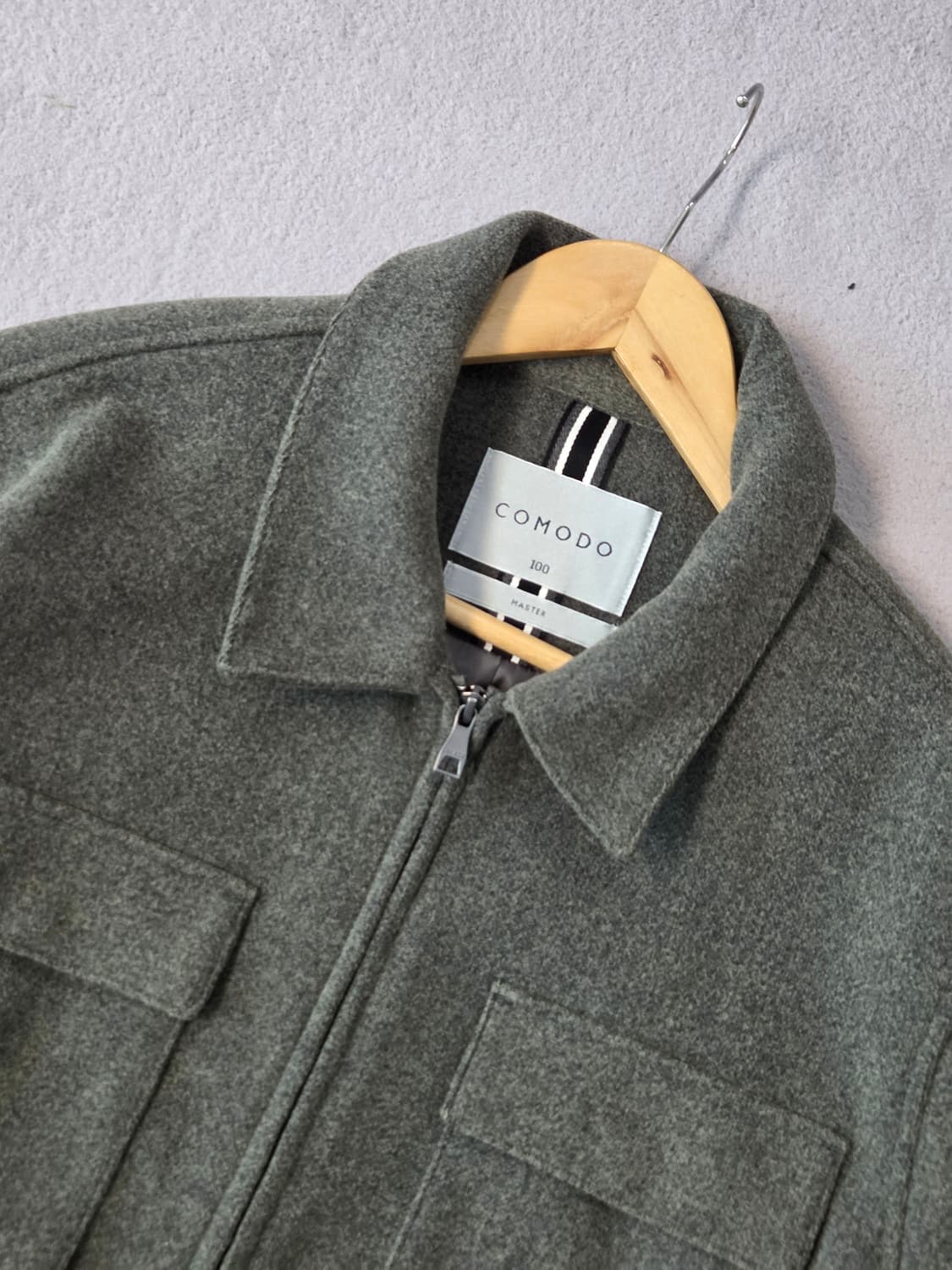 (100)
COMODO(코모도) 봄버 블루종자켓 남
 상품이미지2