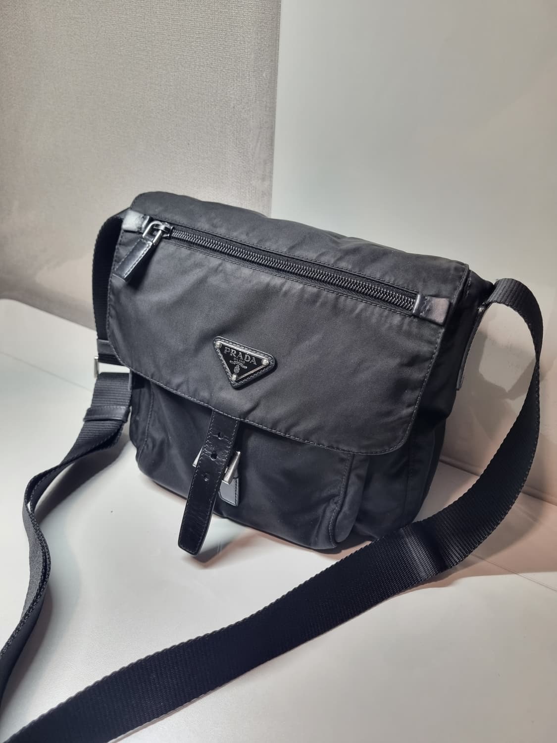 정품 프라다 메신저백 크로스백 상품이미지5