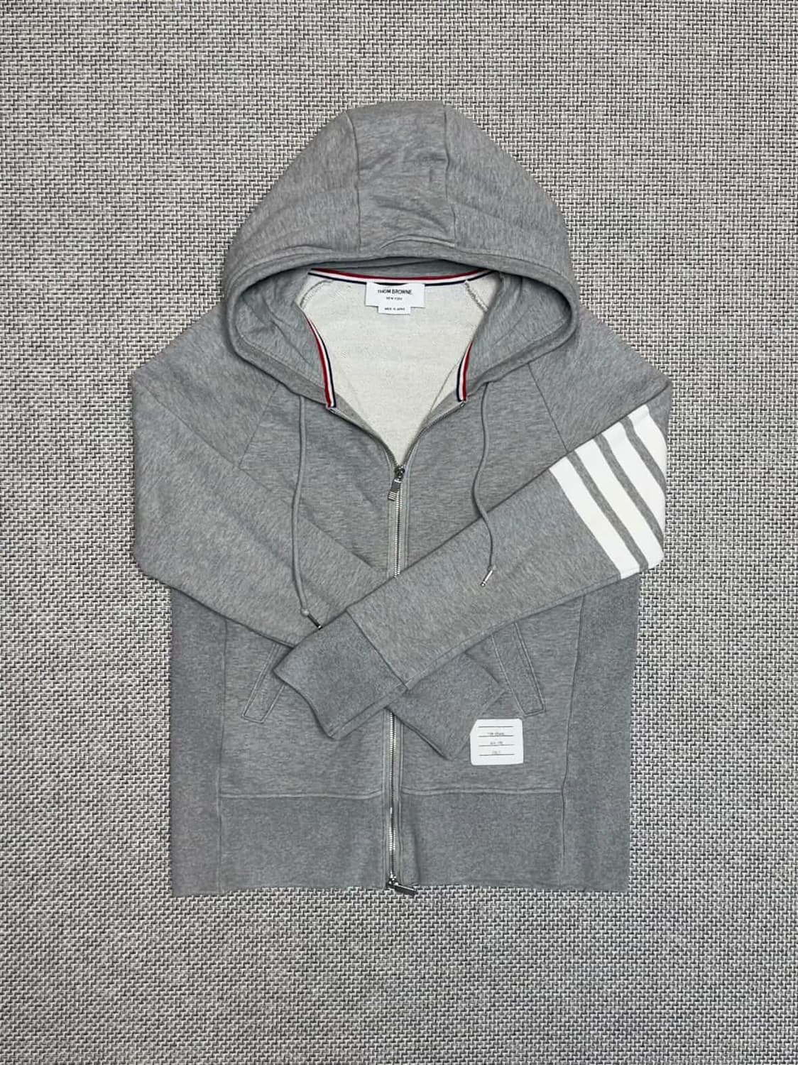 톰브라운 후드집업 상품이미지1