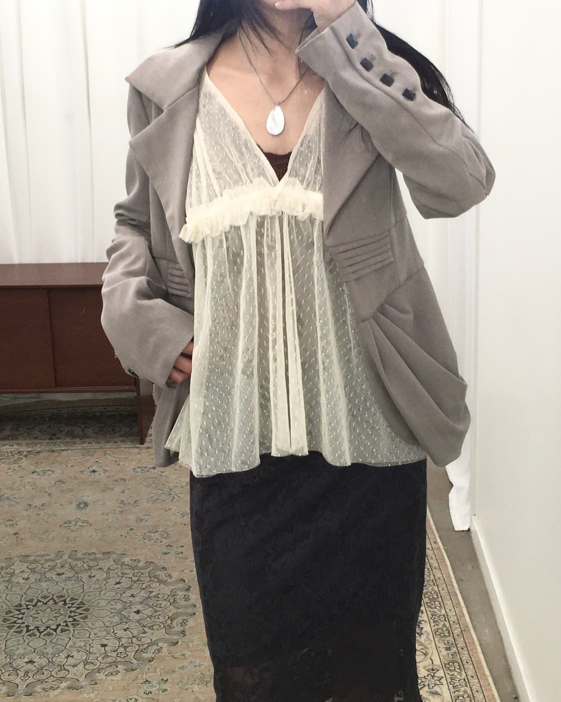 아이보리 프릴 슬리브리스 상품이미지3