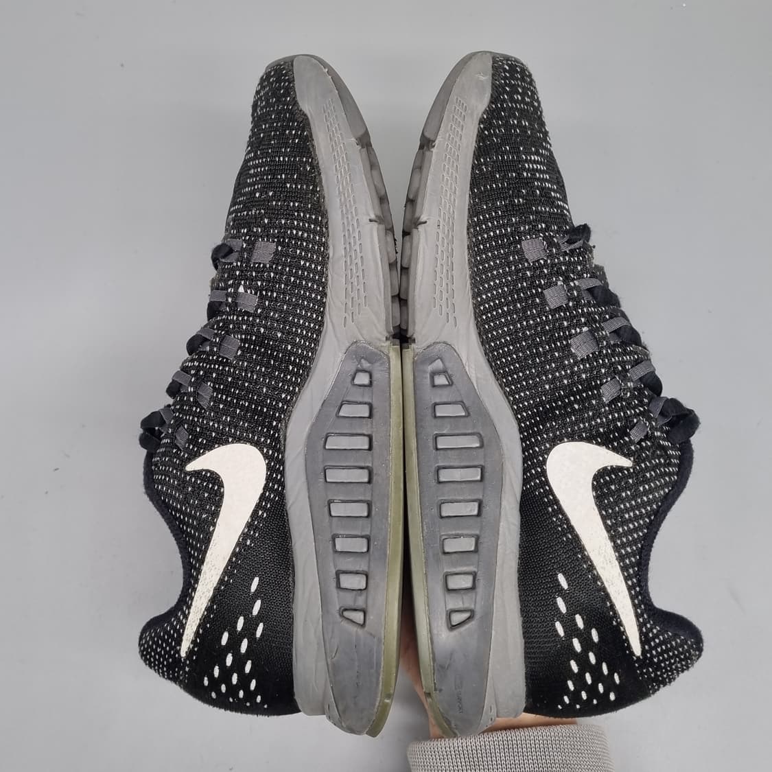 나이키 에어줌 스트럭쳐19 여성런닝화230 상품이미지5