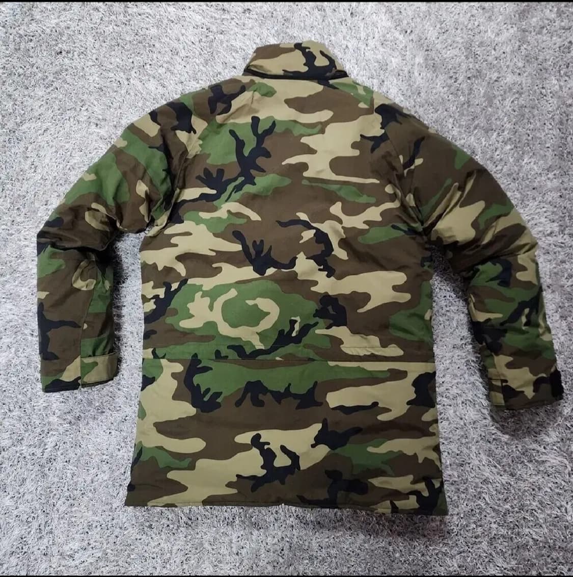 슈프림 15fw 700필 업타운 카모 다운 자켓 S 상품이미지5