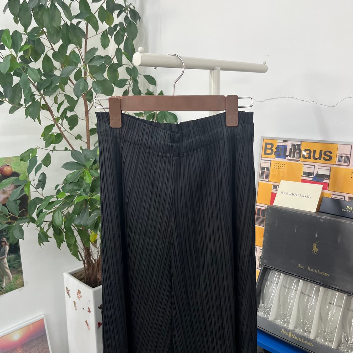 이세이미야케 와이드 플리츠 팬츠 F 상품이미지2