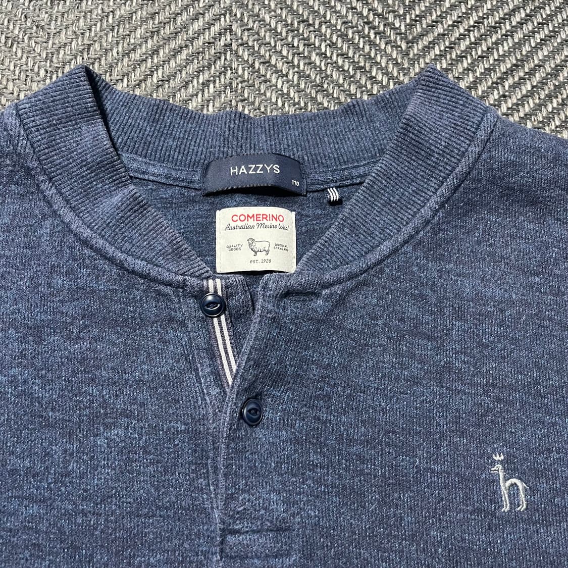 HAZZYS 해지스 헨리넥 니트 티셔츠 상품이미지4