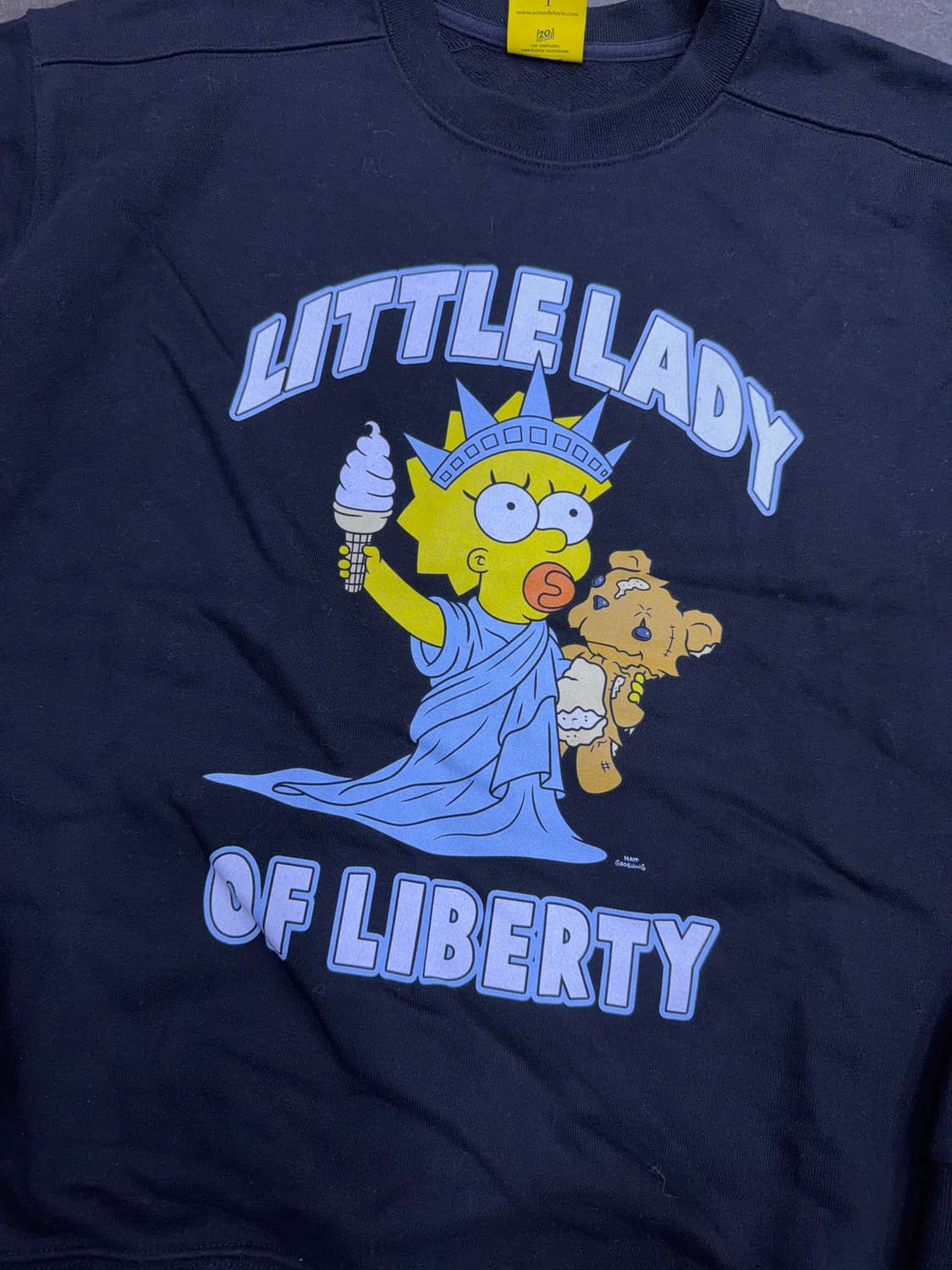 아크메드라비 x 심슨 가족 매기 오브 리버티 맨투맨 블랙 1 상품이미지3