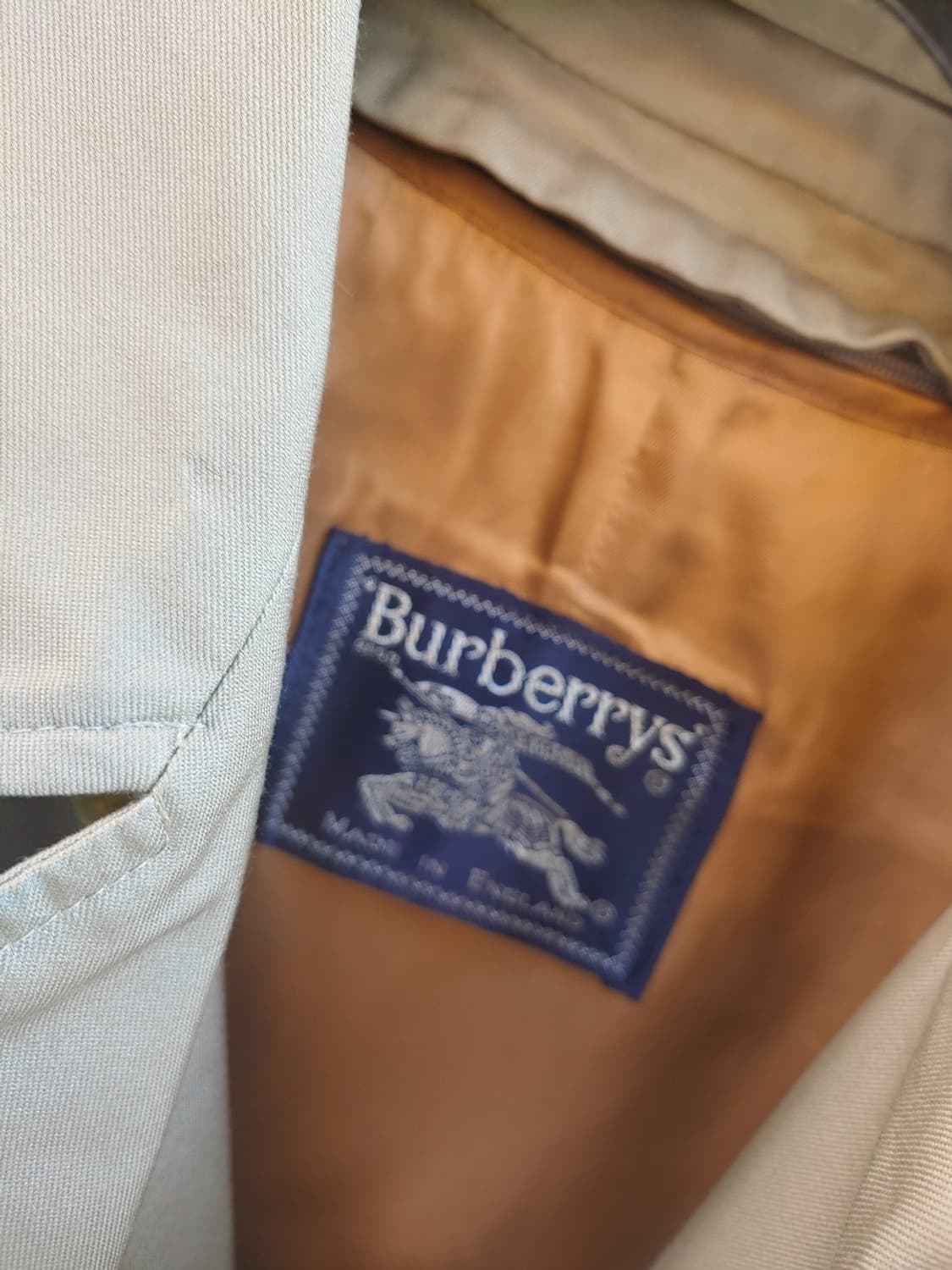 버버리 래글런 코트 상품이미지2