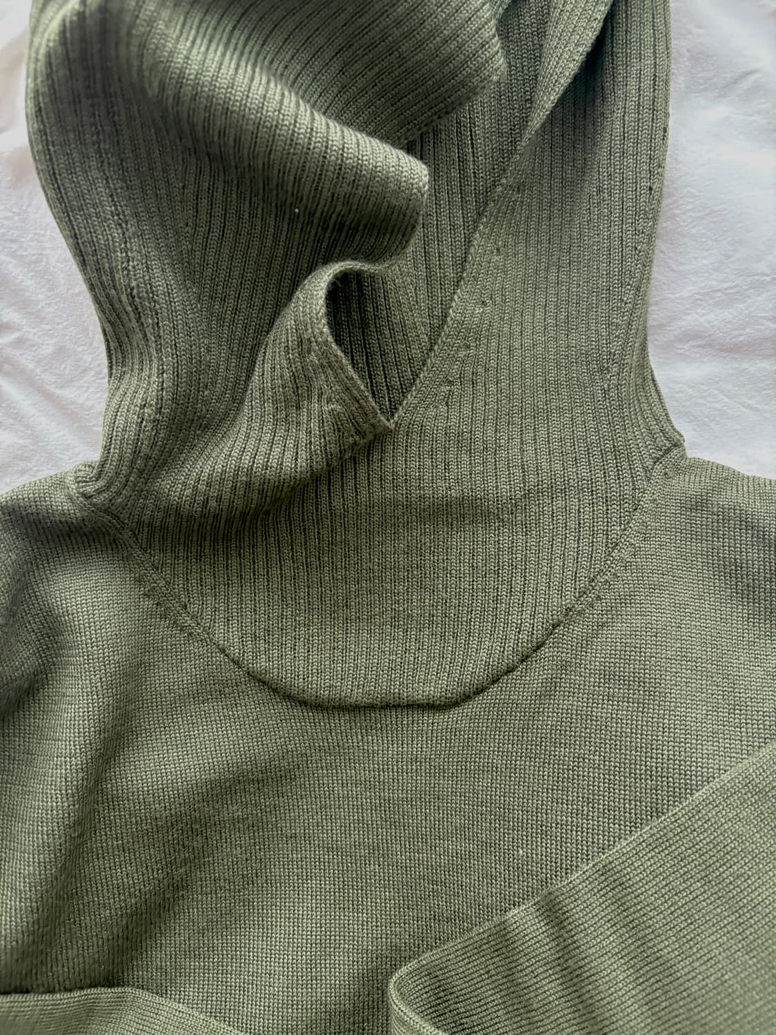 코스모스 cosmoss Ribbed Hoodie Knit (OLIVE) 상품이미지4