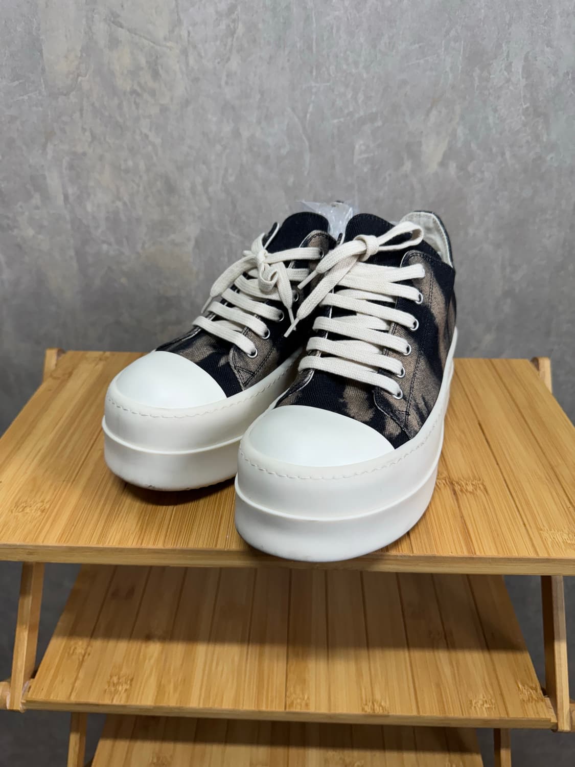 38 / 릭오웬스 번 페이드 메가 범퍼 라몬즈 상품이미지1