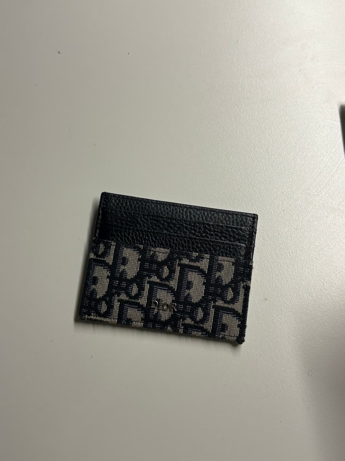 디올 지갑 판매합니다 상품이미지1