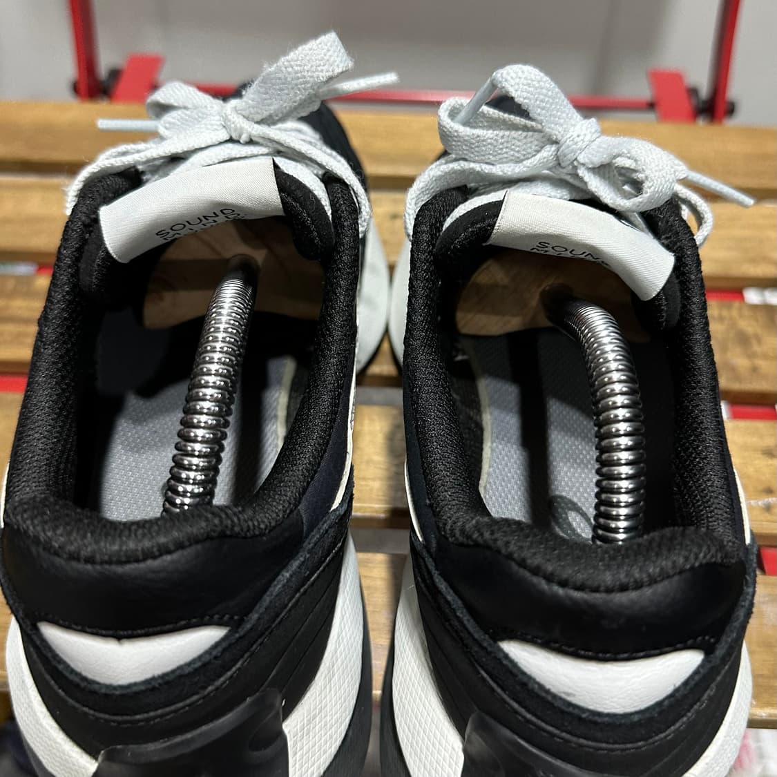 245) 아식스 운동화 여성 여자 신발 조거 X81 블랙 화이트 상품이미지5