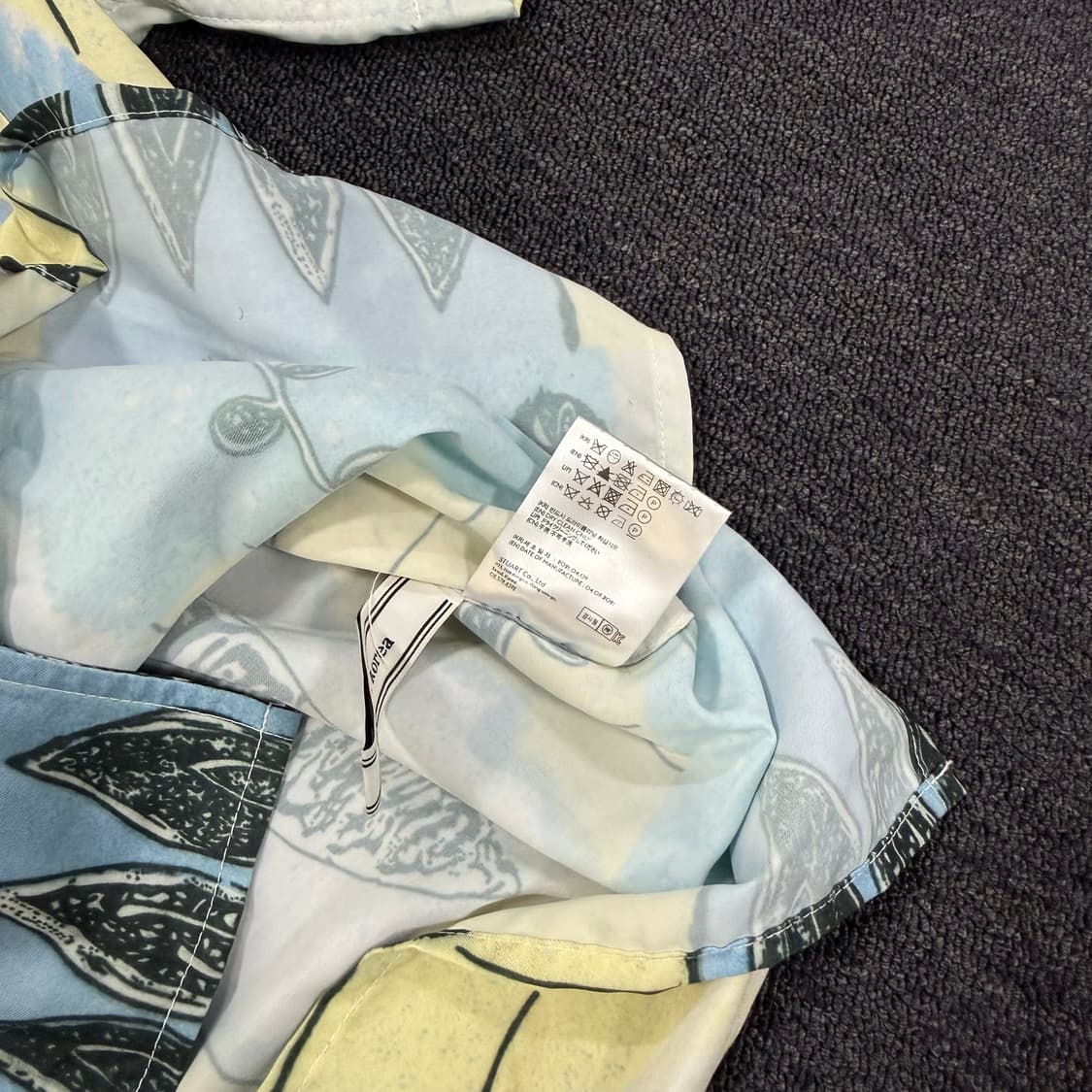 앤더슨벨 피쉬 플라워 오픈카라 반팔셔츠 상품이미지9