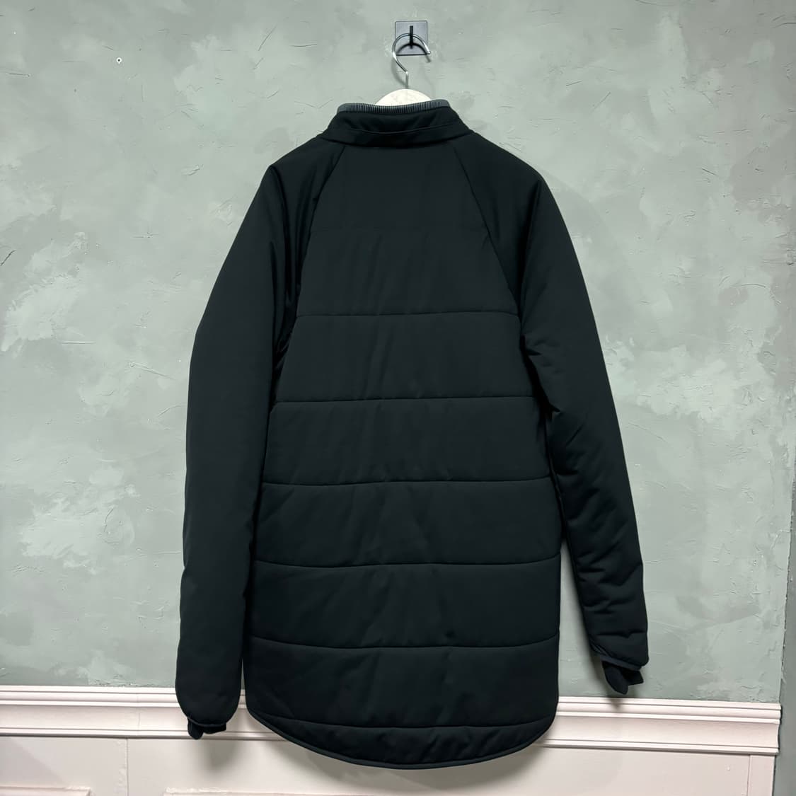 뉴발란스 리버풀 경량 패딩 상품이미지4