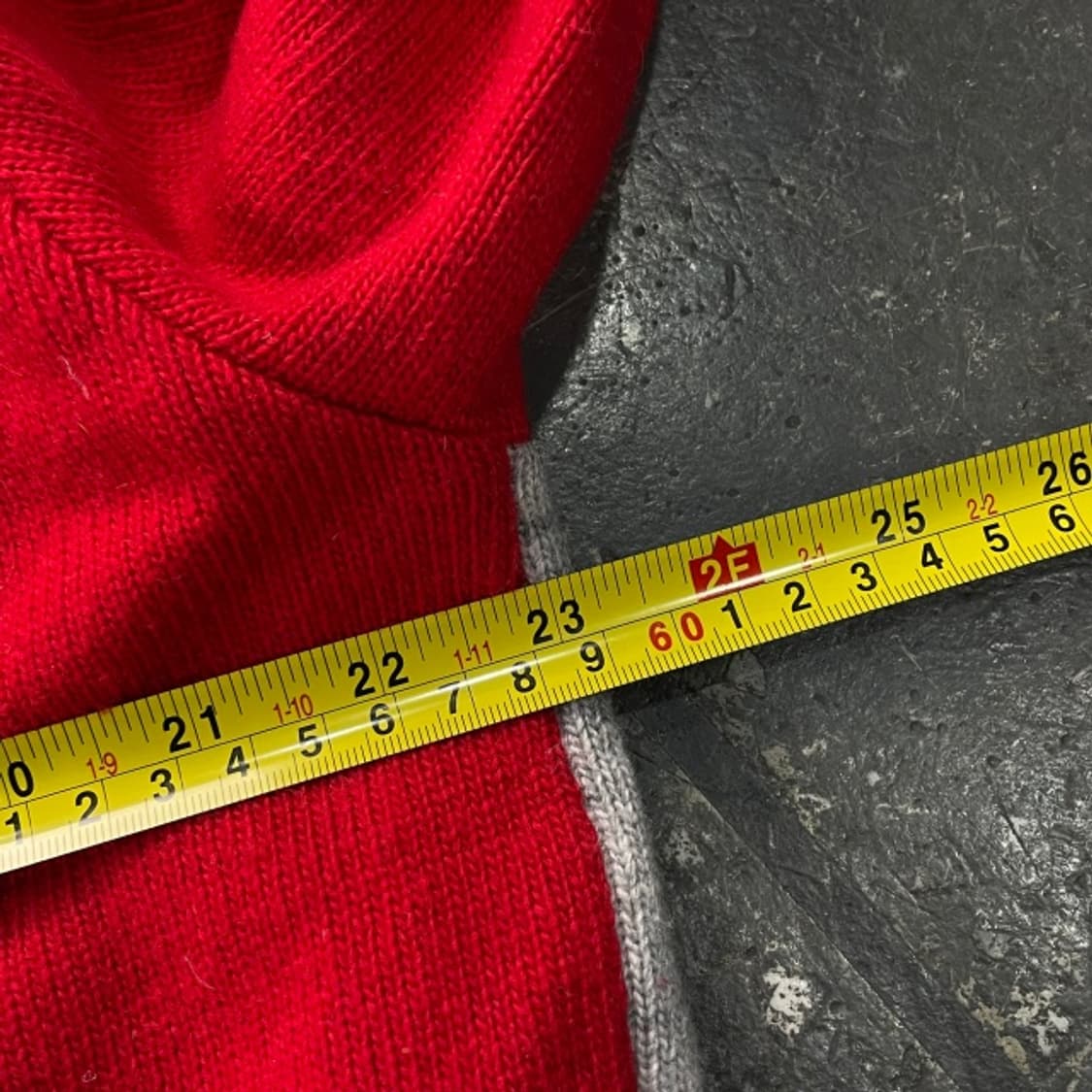 105 까스텔바작 미니언즈 방풍 니트 상품이미지7