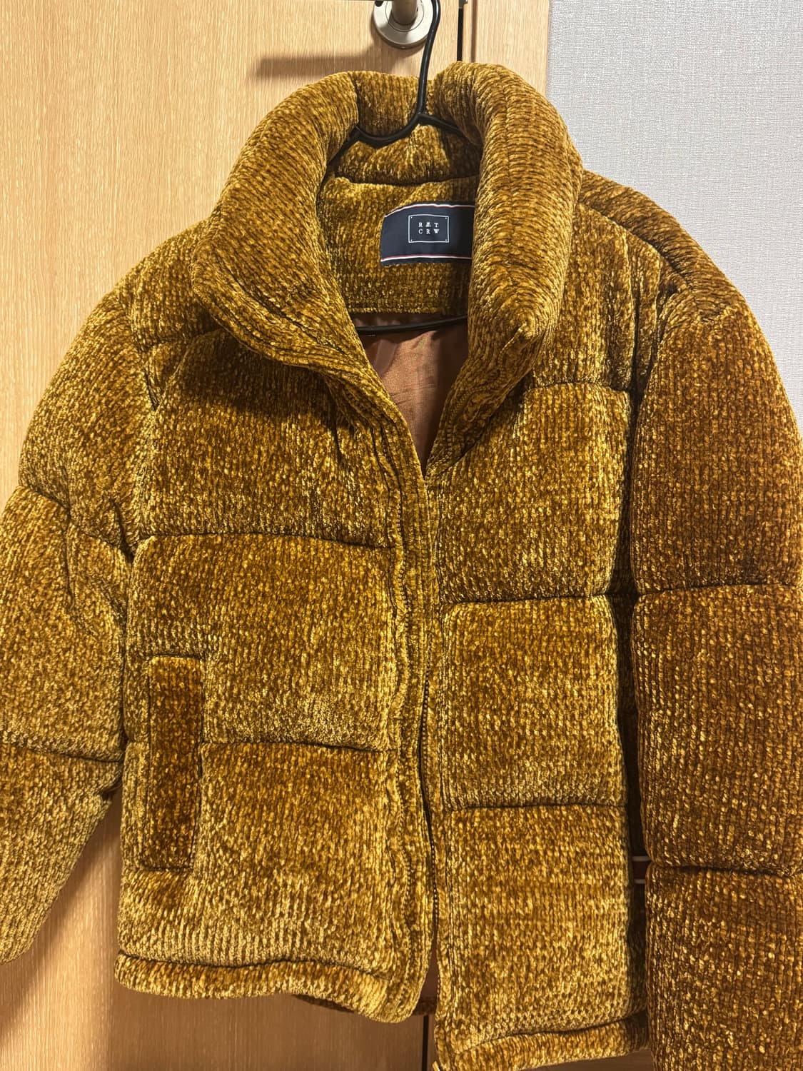 로맨틱 크라운 니트 벨벳 패딩 브라운 상품이미지5