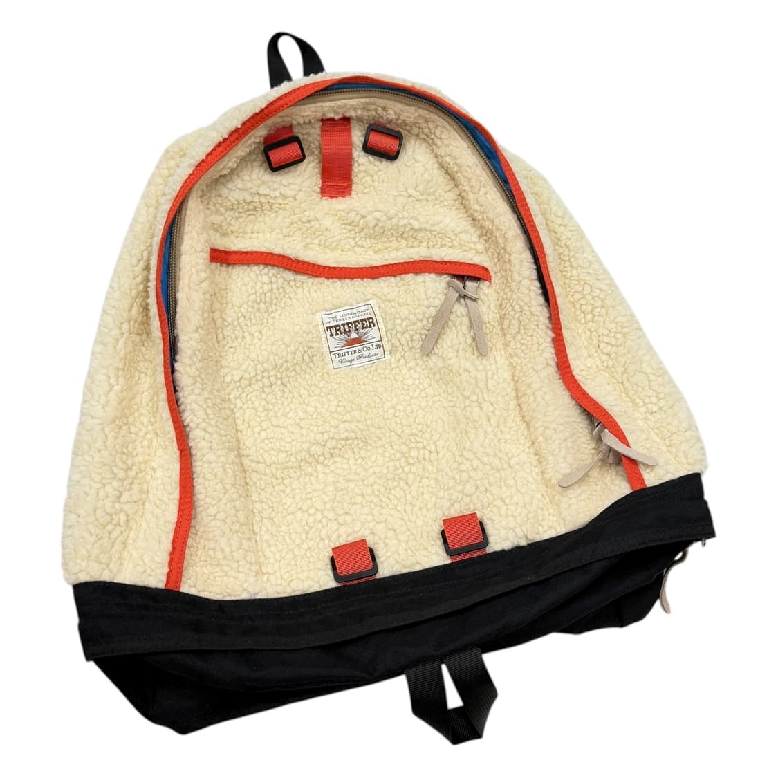 데이오프모드 지그재그 뽀글이 후리스 양털 부클 백팩 가방 상품이미지2