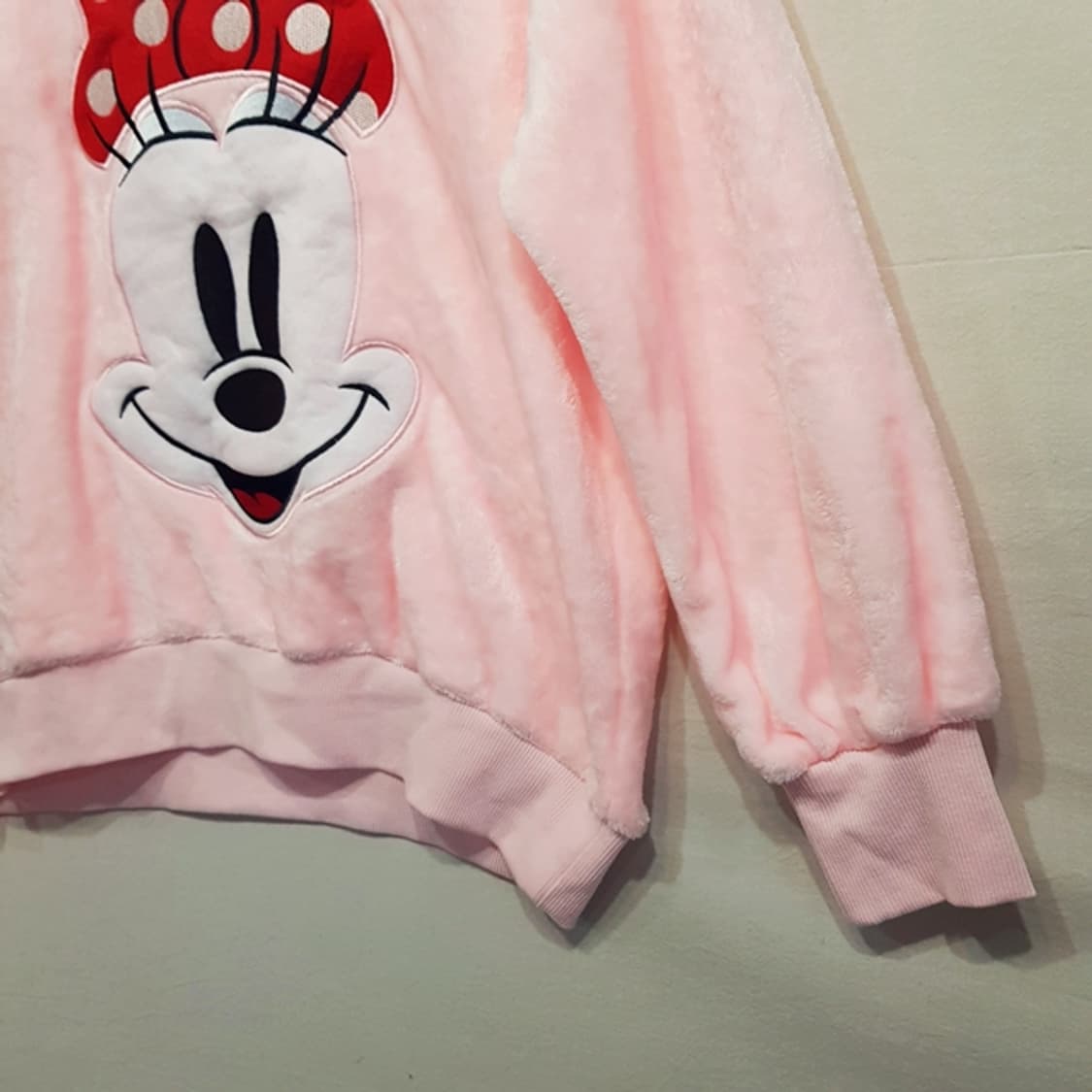 [새상품] 도쿄 디즈니 미니마우스 후리스 티셔츠 핑크 상품이미지3