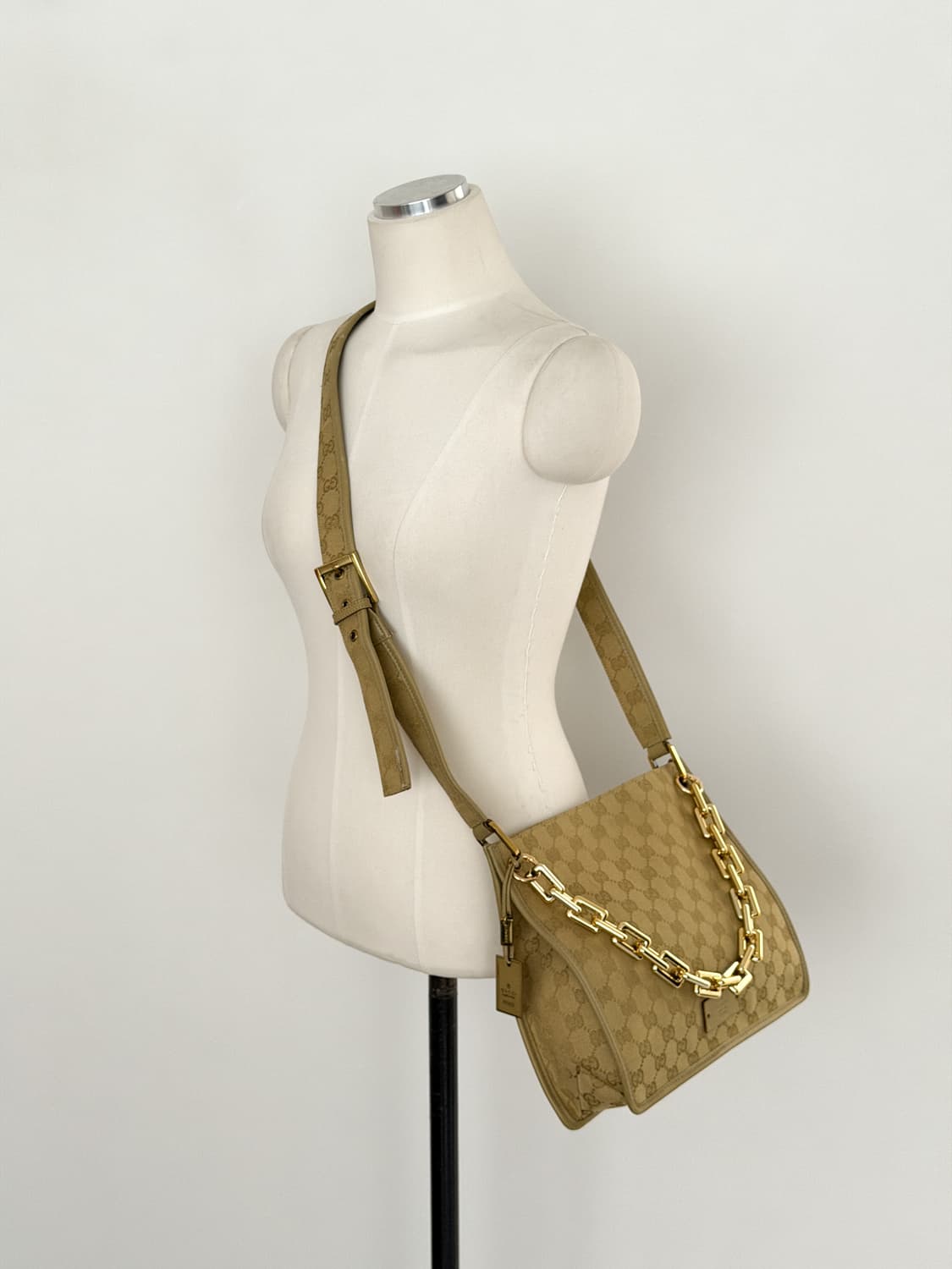 구찌 GG 캔버스 크로스백 상품이미지2