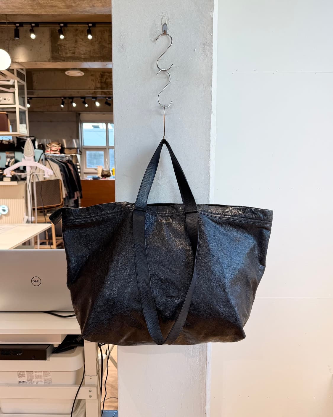 발렌시아가 블랙 캐리 쇼퍼 토트백  상품이미지2