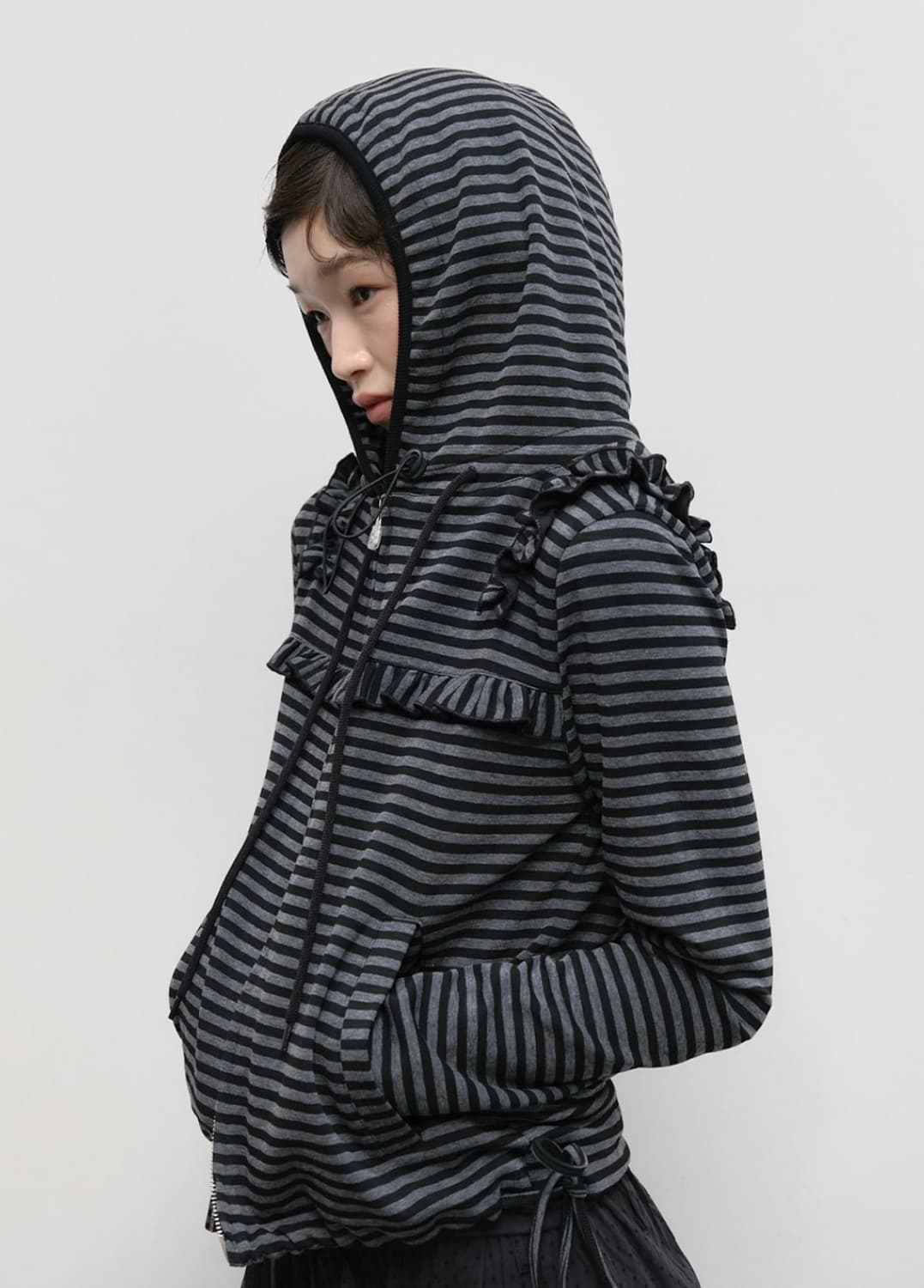 타입서비스 / 프릴 스트라이프 후드집업 상품이미지1
