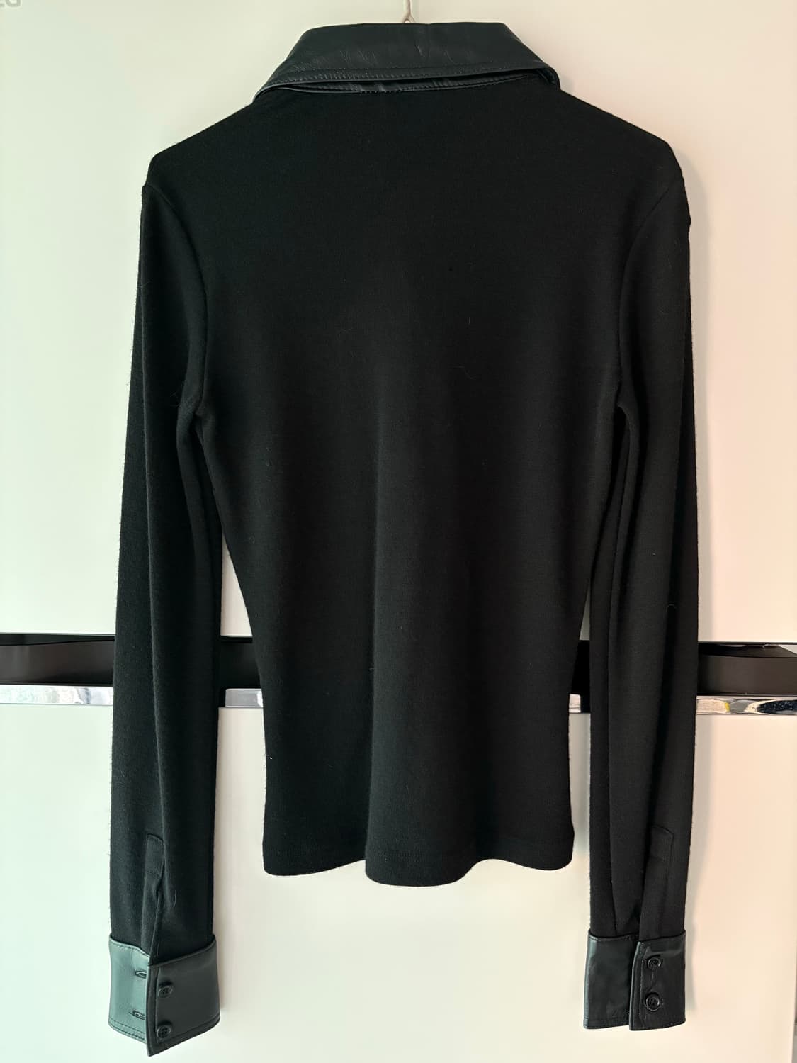 돌체앤가바나 D&G 레더 카라 롱슬리브 블랙 상품이미지6