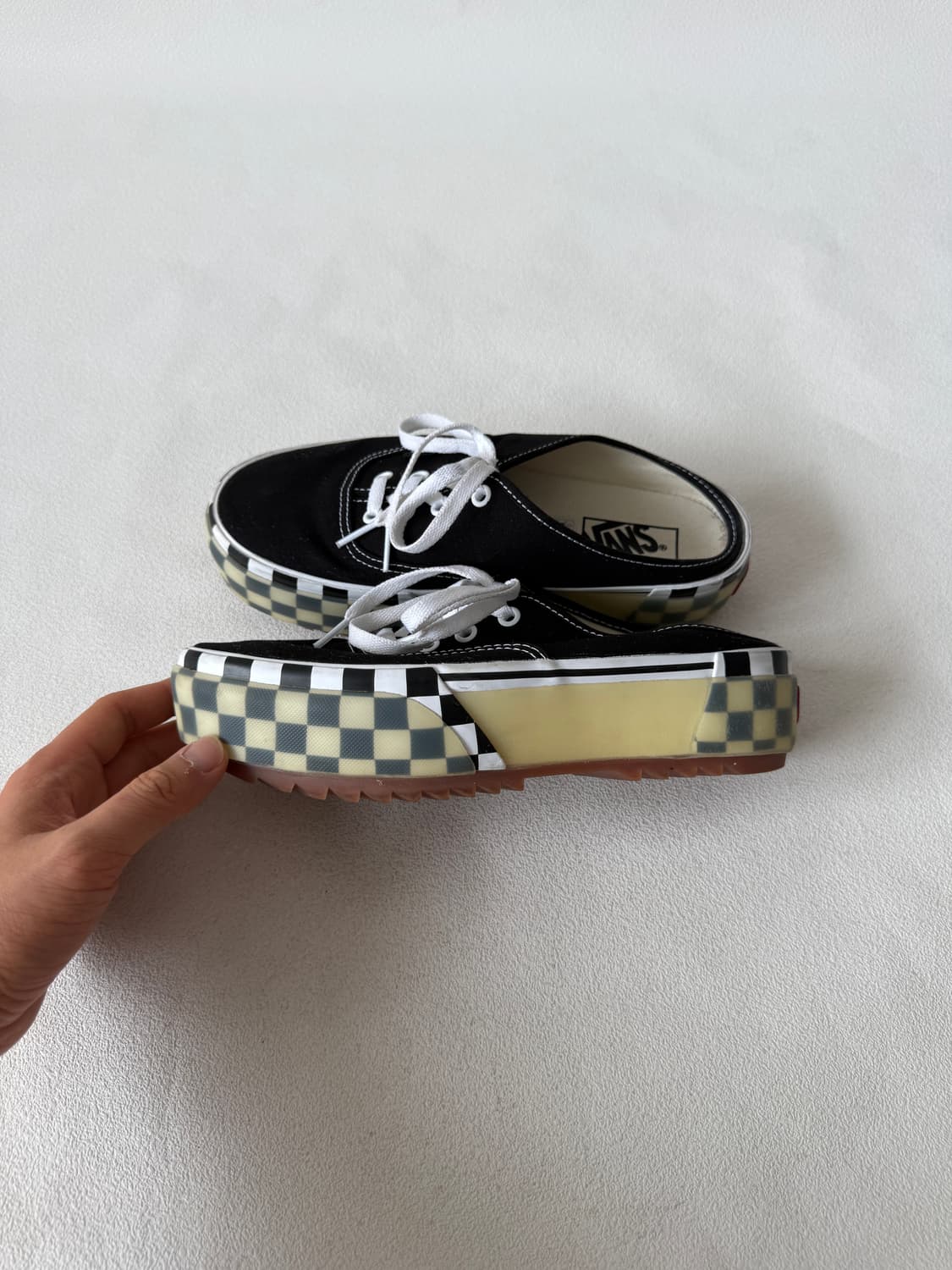 [240]반스(VANS) 체커보드 에센틱 뮬 상품이미지1