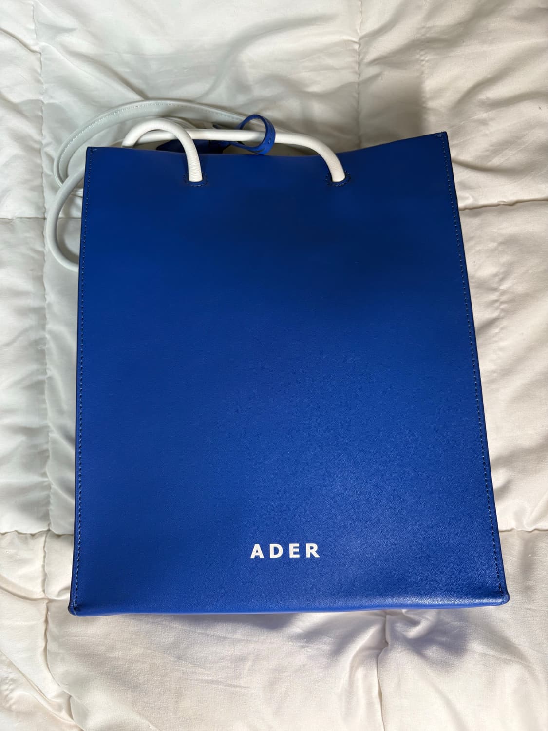 ADER 아더에러 블루 쇼퍼백 M 미디움 초판 가죽버전 상품이미지2