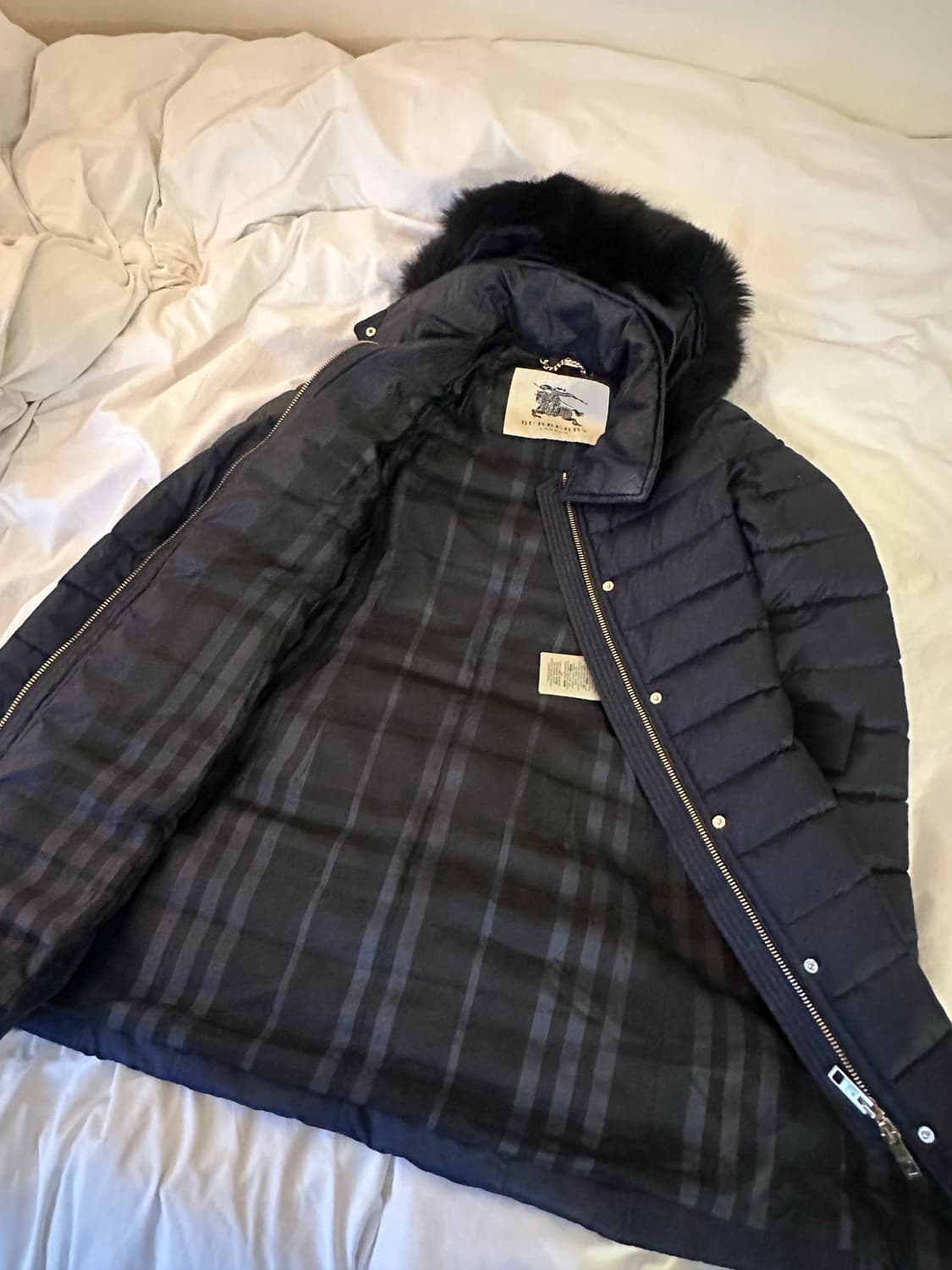 버버리 롱패딩 정품 / 상태양호 / 여성 M(55~66) 상품이미지7