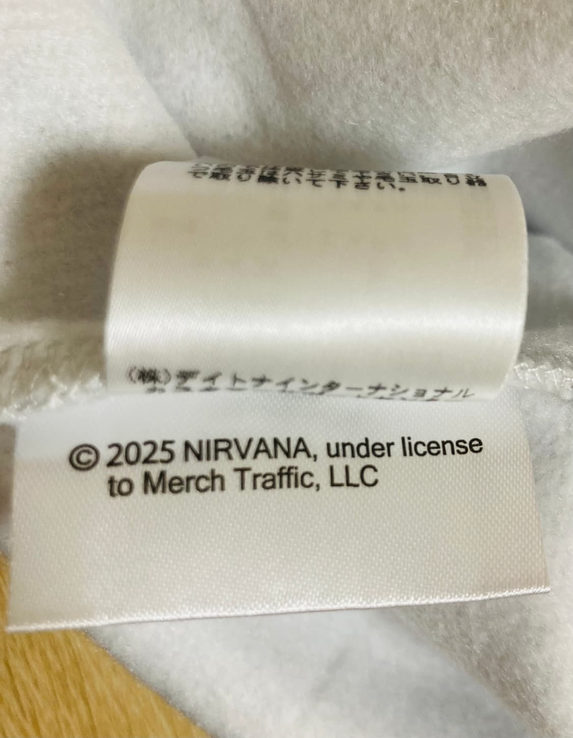 프릭스스토어 너바나 맨투맨 M 상품이미지5