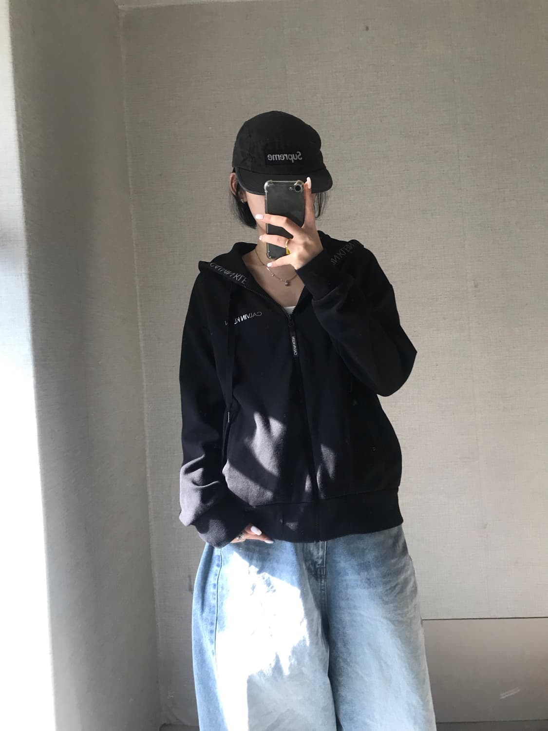 켈빈클라인 블랙 후드집업 상품이미지3