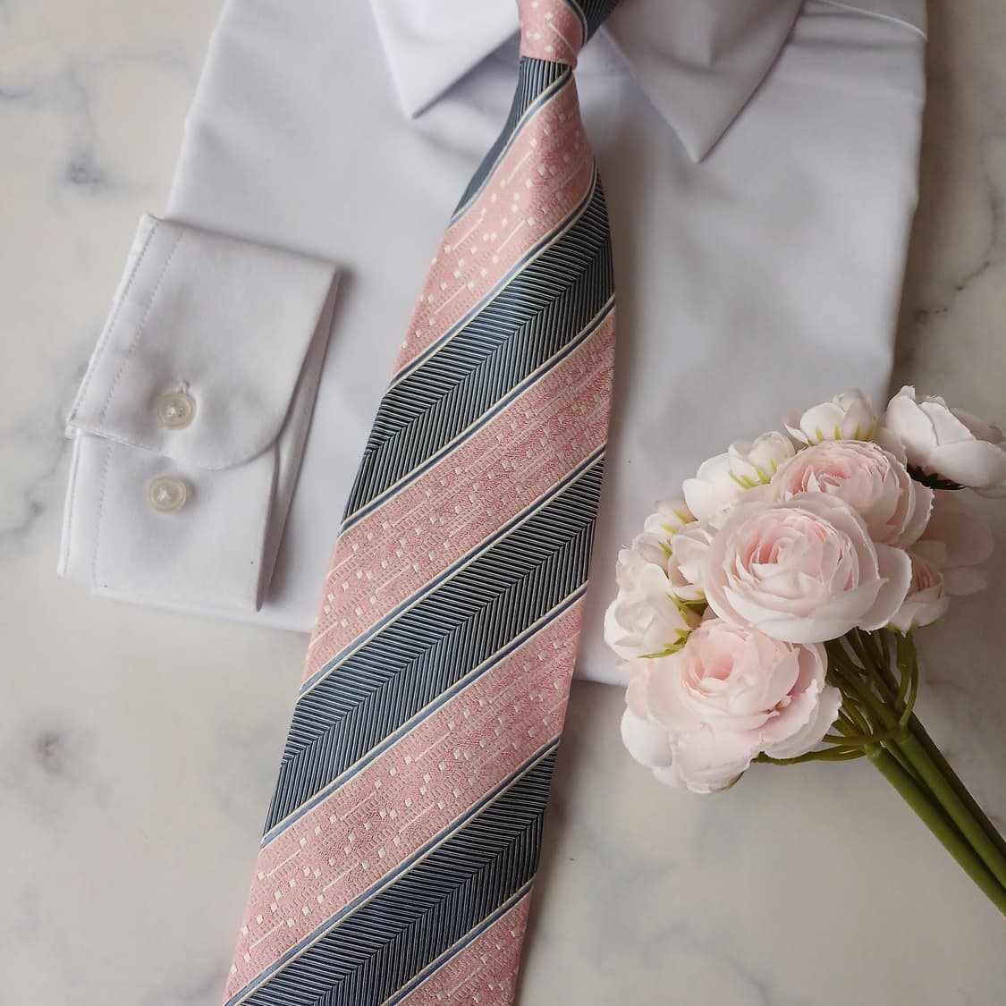 아쿠아스큐텀 실크 핑크 스트라이프 넥타이 9.4cm A등급 A19777
 상품이미지7