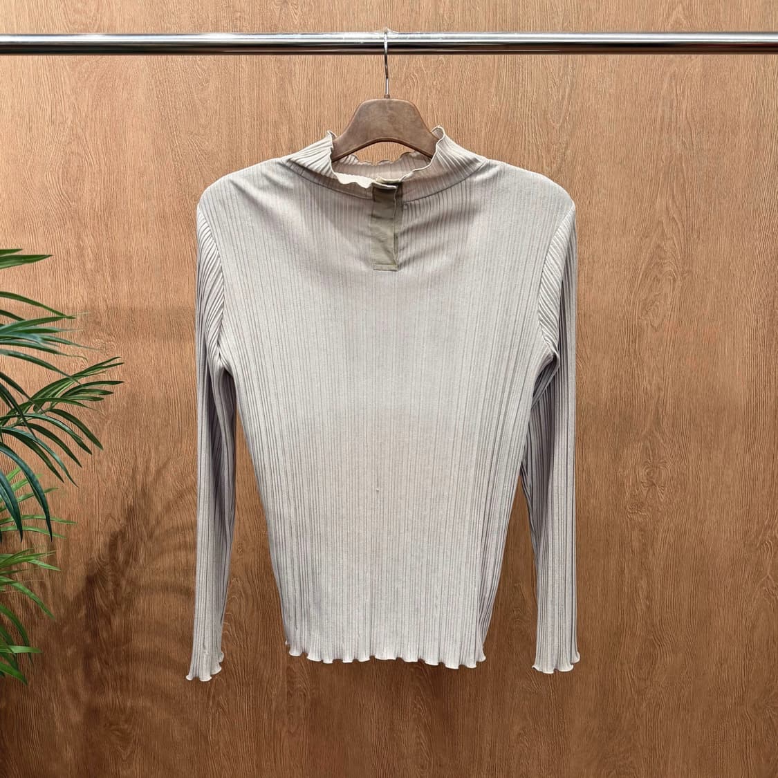 빈티지 골지 하이넥 긴팔 니트 웨이브 마감 디테일 라이트 그레이 상품이미지1