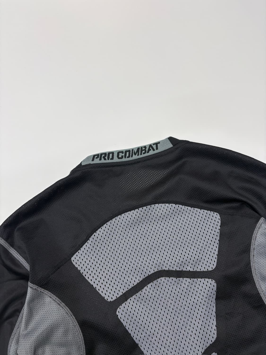 Nike 나이키 프로 컴뱃 드라이핏 긴팔 티셔츠 상품이미지4