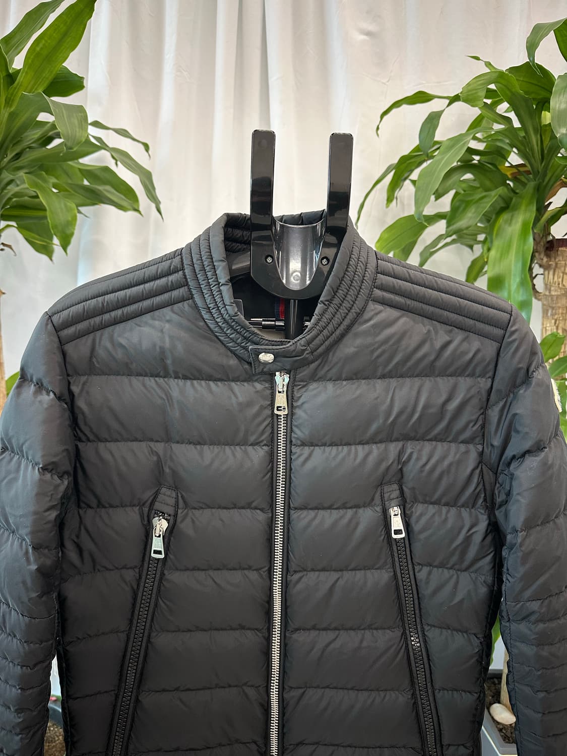 몽클레어 아미오 패딩 4 상품이미지2