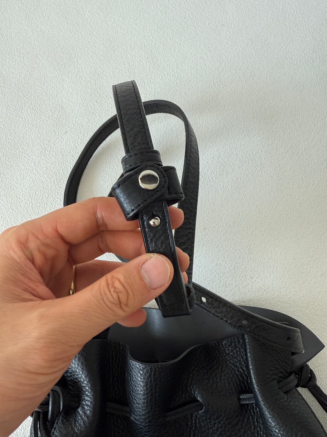 아보네(ABONNE) 레더 크로스백 상품이미지6