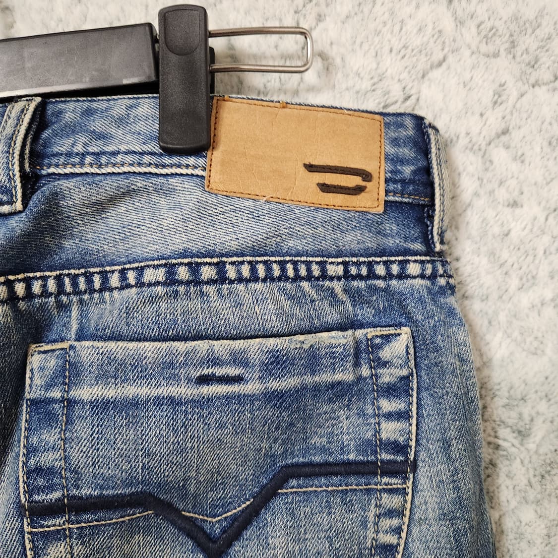 H602 [29] 디젤 ZATHAN 부츠컷 청바지
 상품이미지7