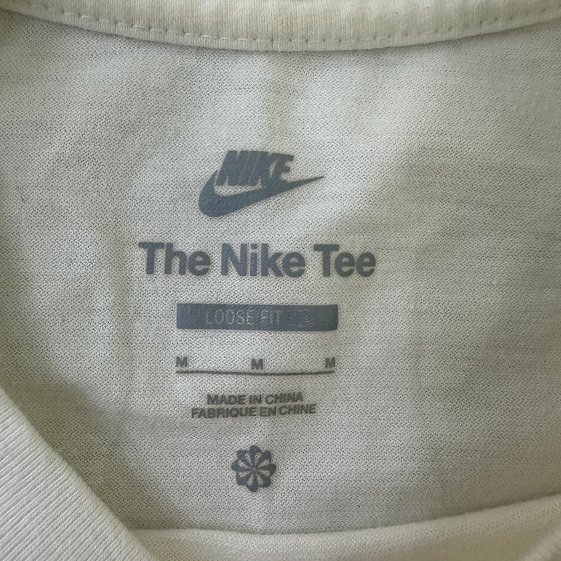 M 나이키 서퍼 반팔티 화이트 0326D  상품이미지2