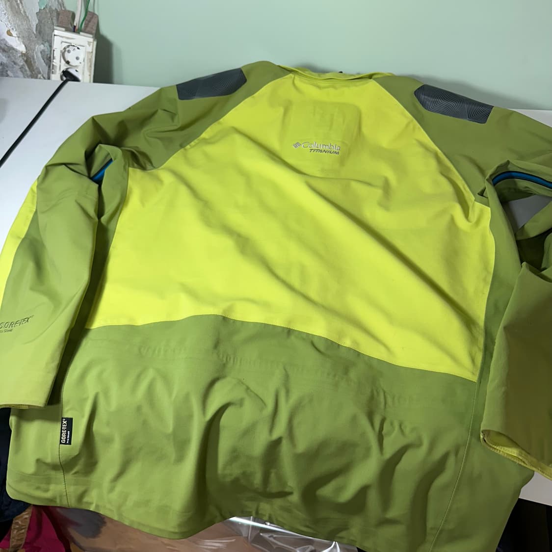 105 XL 컬럼비아 그린배색 나일론 고어텍스 PROSHELL 등산바막 상품이미지7