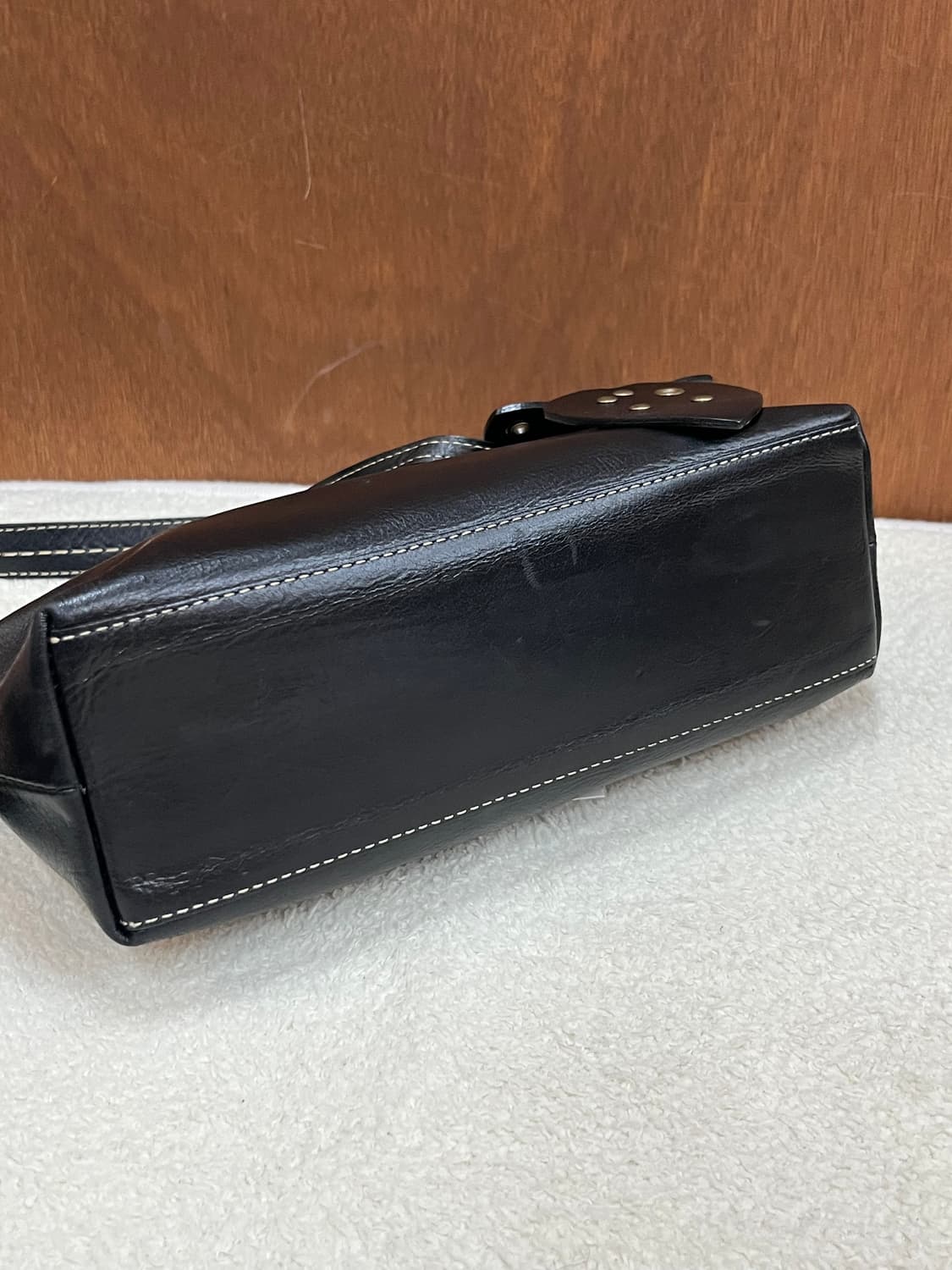 스티치 가죽 숄더백 블랙 상품이미지6