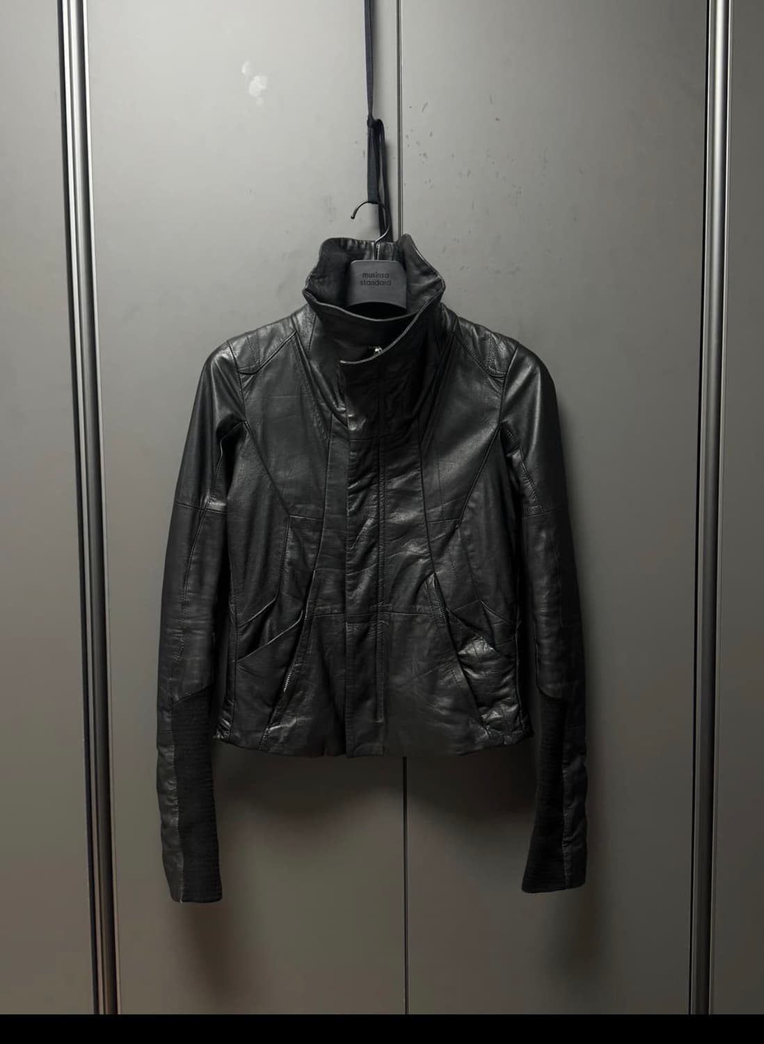 Ekam 비대칭 레더 자켓 상품이미지1