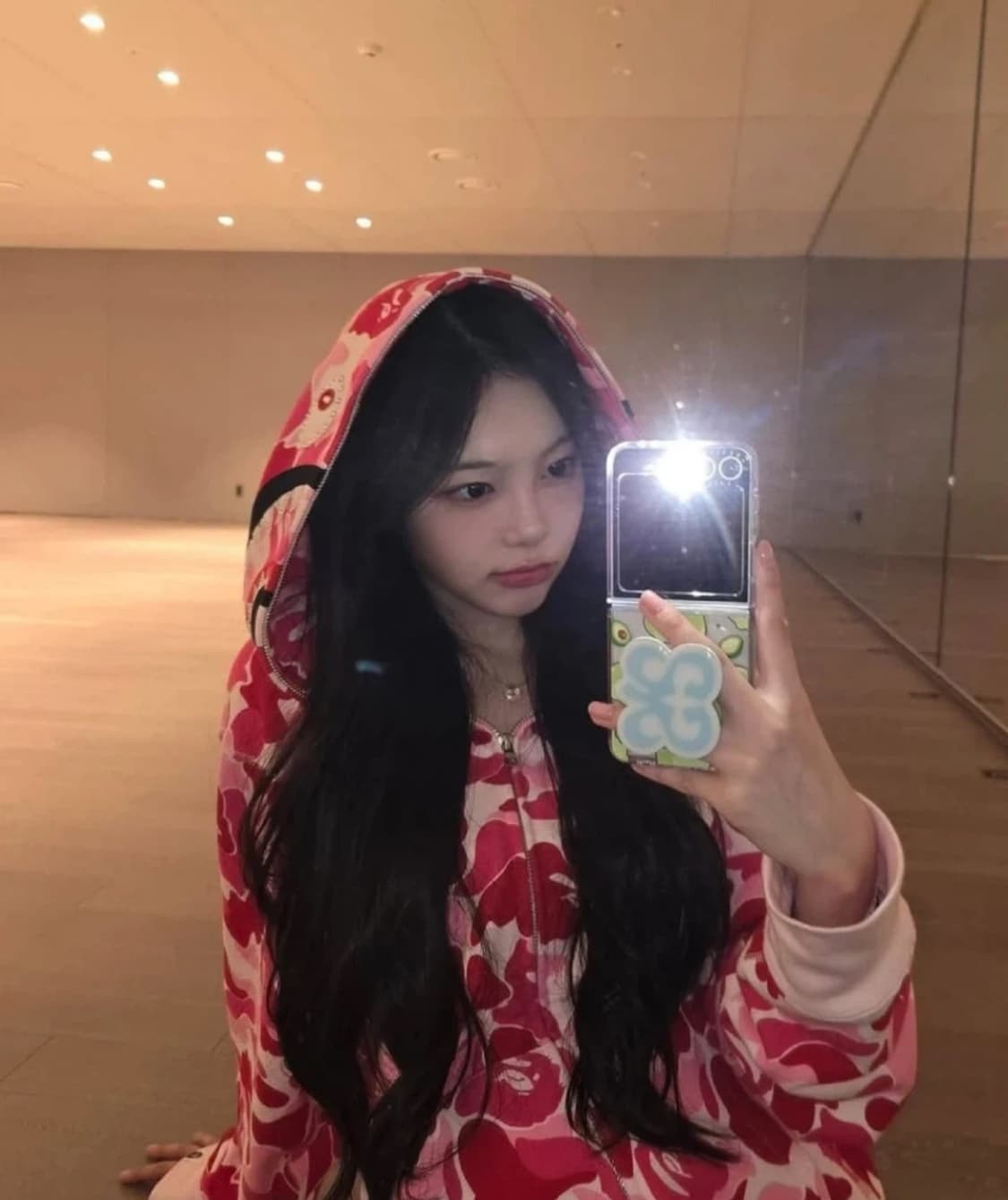 베이프 크롭 후드집업 상품이미지2