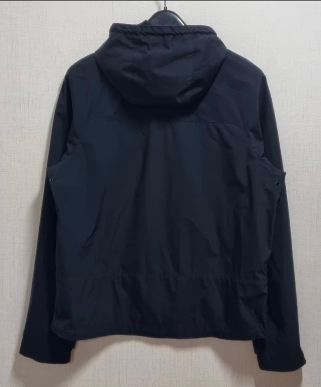 정품] 산드로 옴므 후드 윈드브레이커 자켓 블랙 (XL) 상품이미지3
